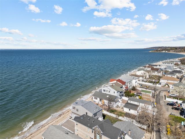 11 Pine Lane A, Bayville, NY 11709