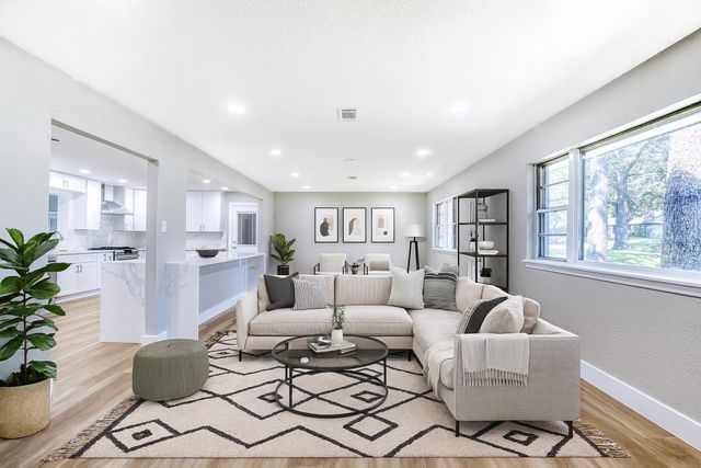 1510 W Heron Street, Denison, TX 75020