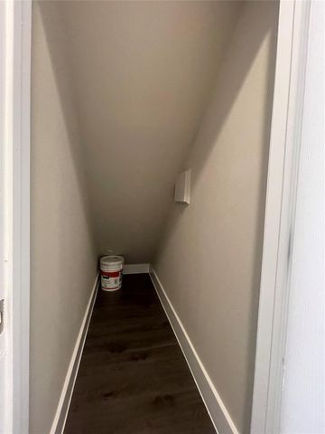 935 La Posada DR 145, Austin, TX 78752