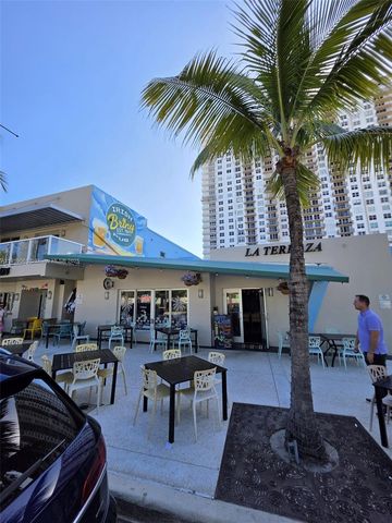 E Atlantic Boulevard, Pompano Beach, FL 33062