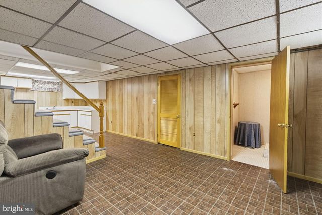 1316 PINE GROVE AVE, Baltimore, MD 21237