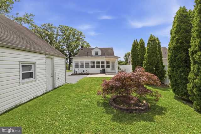 1316 PINE GROVE AVE, Baltimore, MD 21237