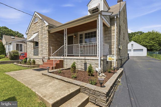 1316 PINE GROVE AVE, Baltimore, MD 21237