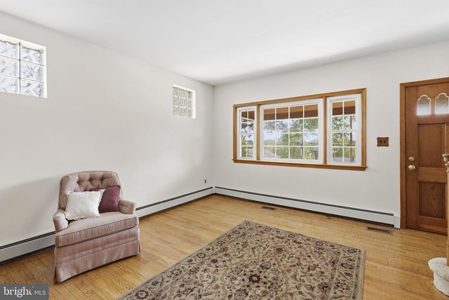 1316 PINE GROVE AVE, Baltimore, MD 21237