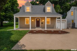 4228 N UNIVERSITY Street, Peoria, IL 61614