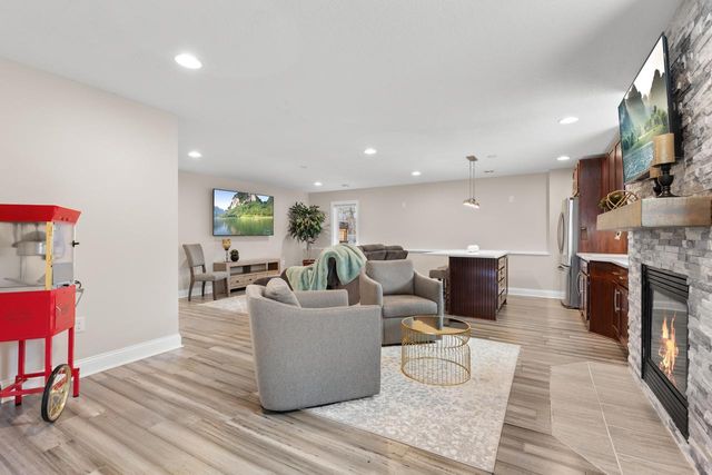 8537 Chanhassen Hills Drive S, Chanhassen, MN 55317