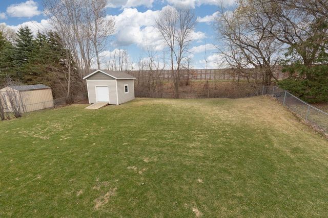 8537 Chanhassen Hills Drive S, Chanhassen, MN 55317