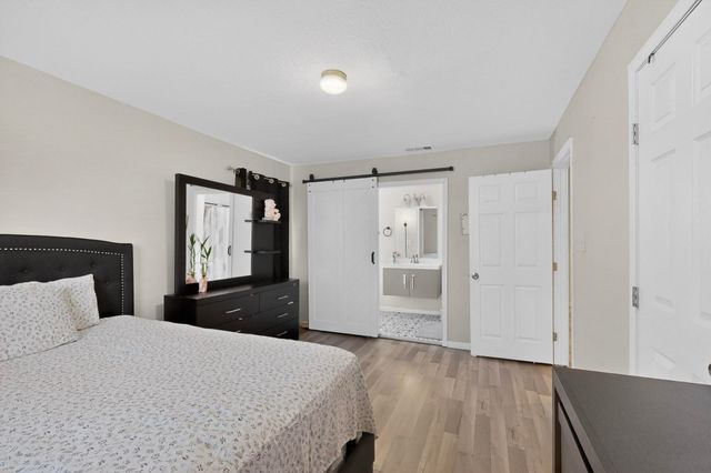 1300 E Mulkey Street, Fort Worth, TX 76104
