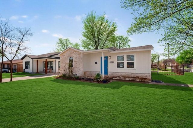 1300 E Mulkey Street, Fort Worth, TX 76104