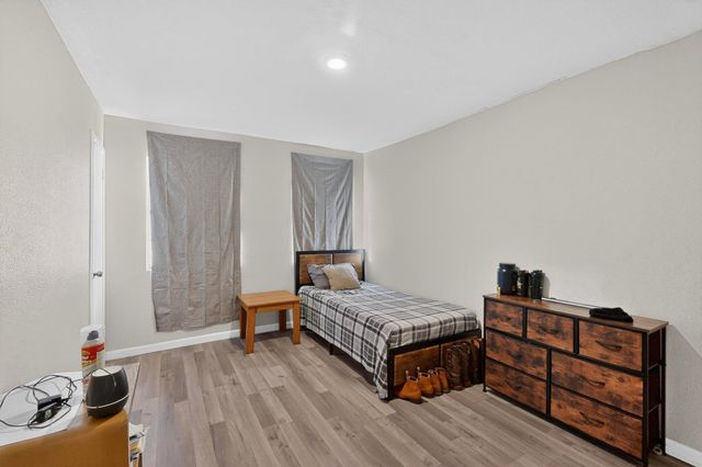 1300 E Mulkey Street, Fort Worth, TX 76104