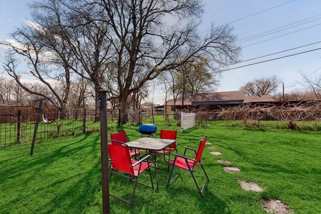 1300 E Mulkey Street, Fort Worth, TX 76104