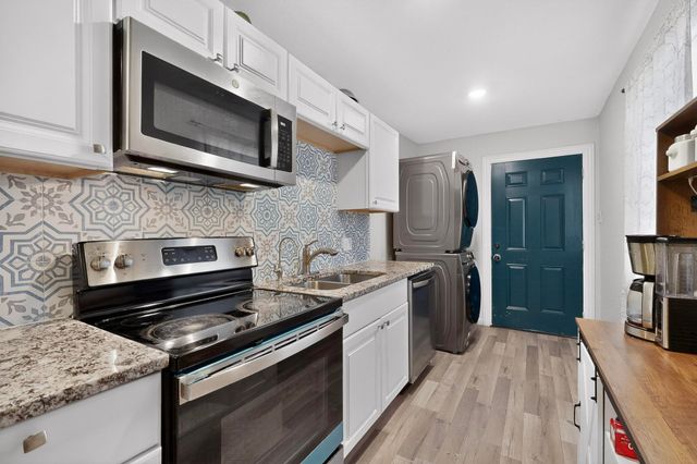 1300 E Mulkey Street, Fort Worth, TX 76104