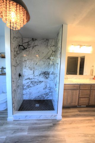 3430 North Ridge Drive, Klamath Falls, OR 97601