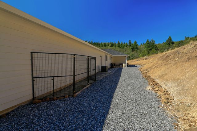 3430 North Ridge Drive, Klamath Falls, OR 97601