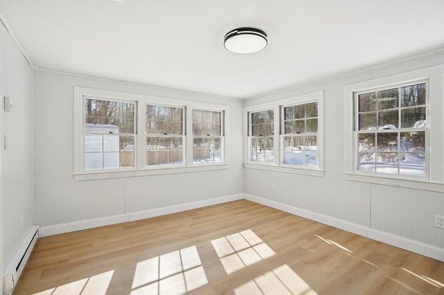 55 Woodridge Road, Hampstead, NH 03826