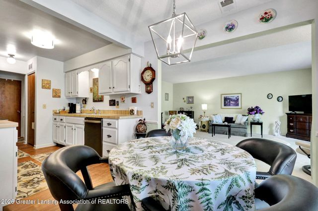 1046 Grenoble Lane A, Lansing, MI 48917