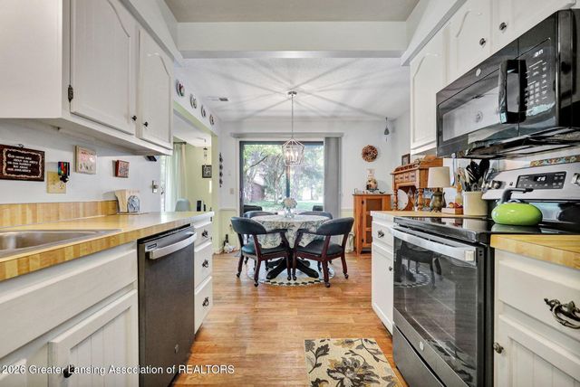 1046 Grenoble Lane A, Lansing, MI 48917