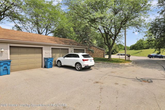 1046 Grenoble Lane A, Lansing, MI 48917