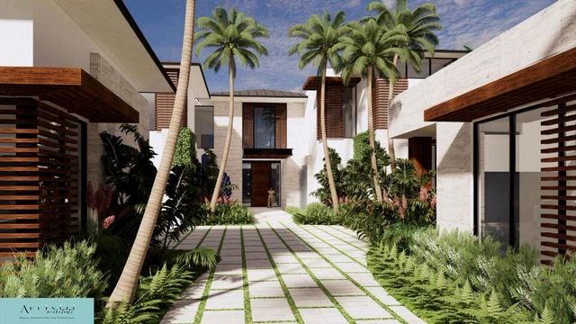 14880 Palmwood Road, Palm Beach Gardens, FL 33410