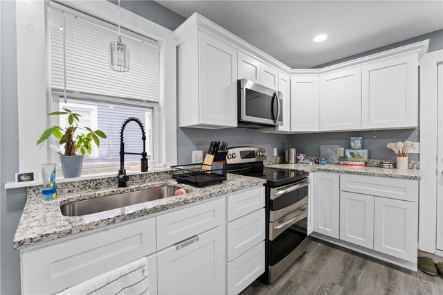 31 Stadden Street, Providence, RI 02907