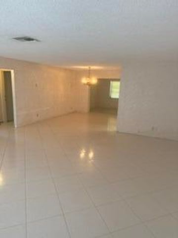 14798 Summersong Lane, Delray Beach, FL 33484