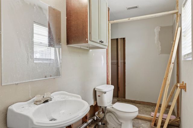 1205 Garden Drive, Longview, TX 75603