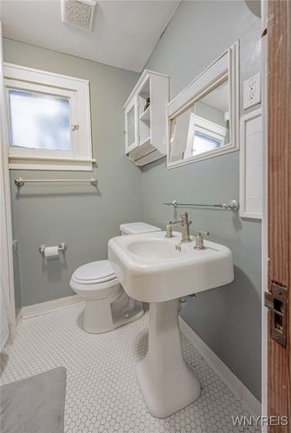 118 Nassau Avenue, Tonawanda, NY 14217