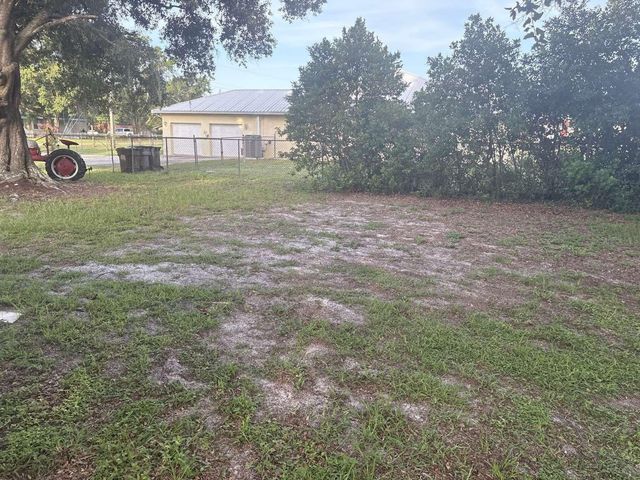 1511 GAINES ROAD, Winter Haven, FL 33880