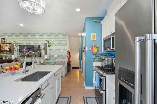 39 S Davenport St, Somerville Boro, NJ 08876