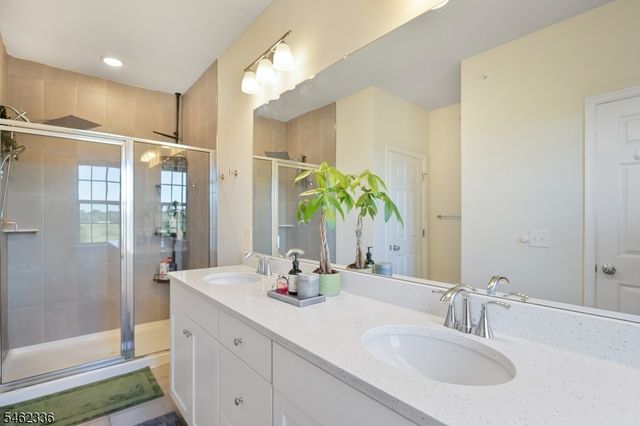39 S Davenport St, Somerville Boro, NJ 08876