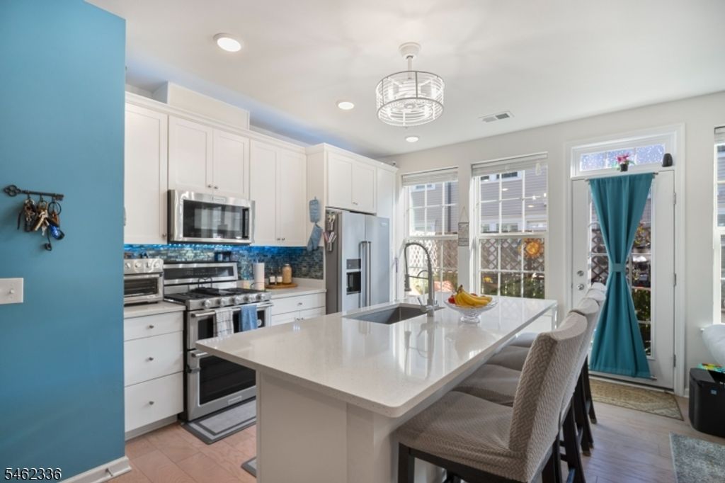 39 S Davenport St, Somerville Boro, NJ 08876 — photo 2