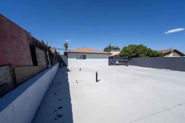 271 73 Quintard Street, Chula Vista, CA 91911