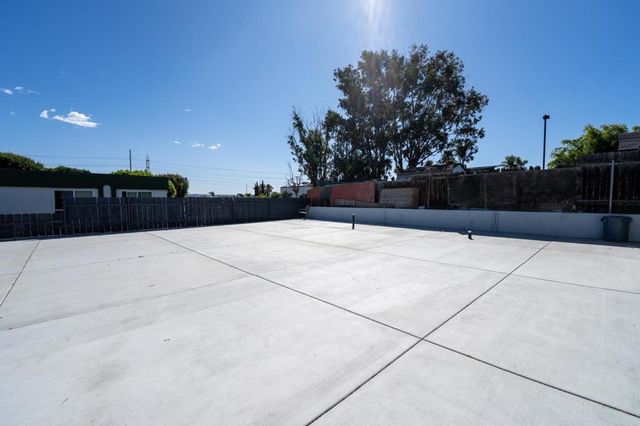 271 73 Quintard Street, Chula Vista, CA 91911
