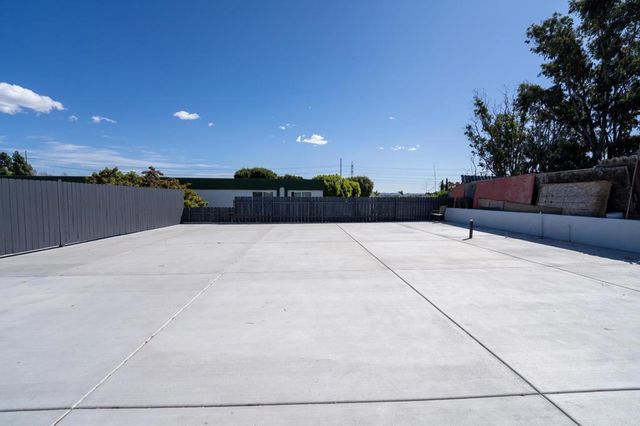 271 73 Quintard Street, Chula Vista, CA 91911