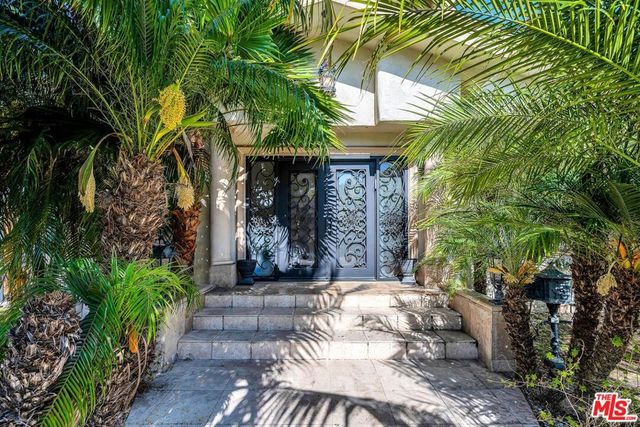 478 S Sherbourne Drive, Los Angeles, CA 90048