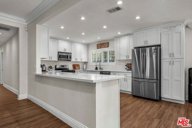 478 S Sherbourne Drive, Los Angeles, CA 90048