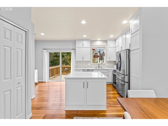 18718 Sw 91ST Ter, Tualatin, OR 97062