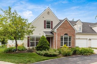 8699 Lazelle Commons Drive, Lewis Center, OH 43035