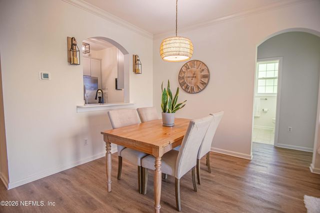 7990 BAYMEADOWS Road E 823, Jacksonville, FL 32256