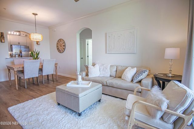 7990 BAYMEADOWS Road E 823, Jacksonville, FL 32256