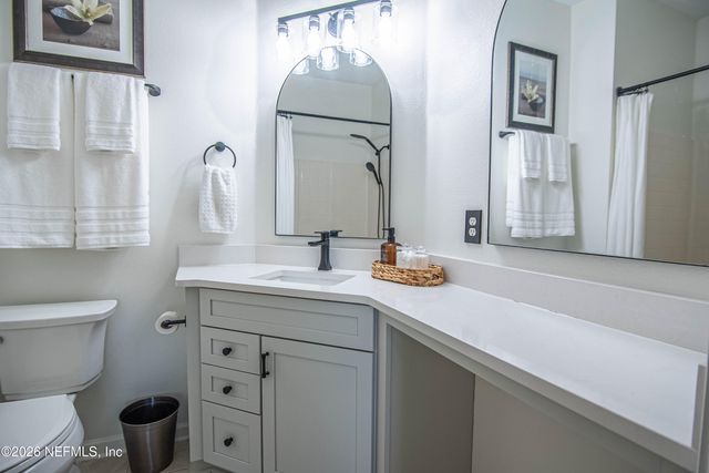 7990 BAYMEADOWS Road E 823, Jacksonville, FL 32256