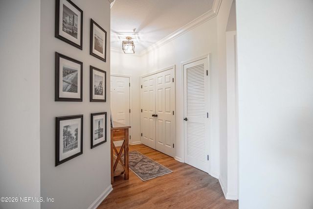 7990 BAYMEADOWS Road E 823, Jacksonville, FL 32256