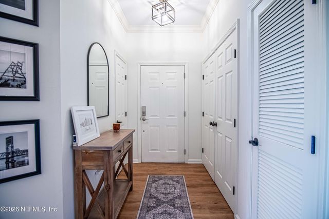 7990 BAYMEADOWS Road E 823, Jacksonville, FL 32256