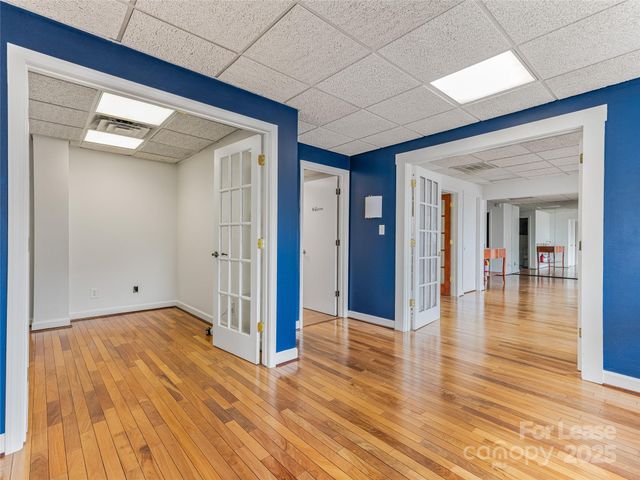 70 Wall Street, Asheville, NC 28801