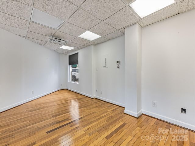70 Wall Street, Asheville, NC 28801