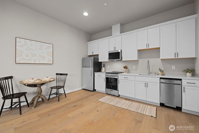 7853 S 132 Street, Seattle, WA 98178