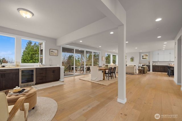 7853 S 132 Street, Seattle, WA 98178