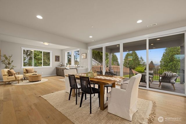 7853 S 132 Street, Seattle, WA 98178