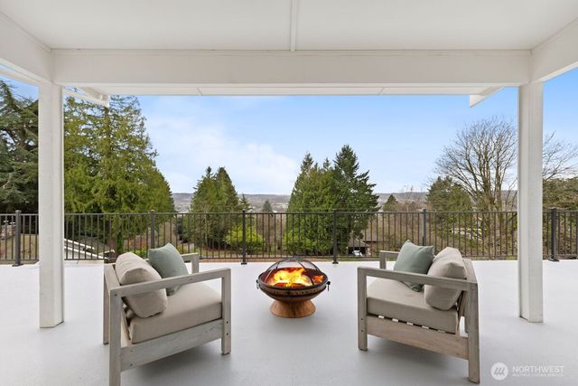 7853 S 132 Street, Seattle, WA 98178