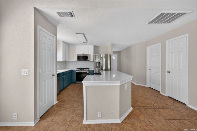 3727 SUMANTRA CLF, San Antonio, TX 78261